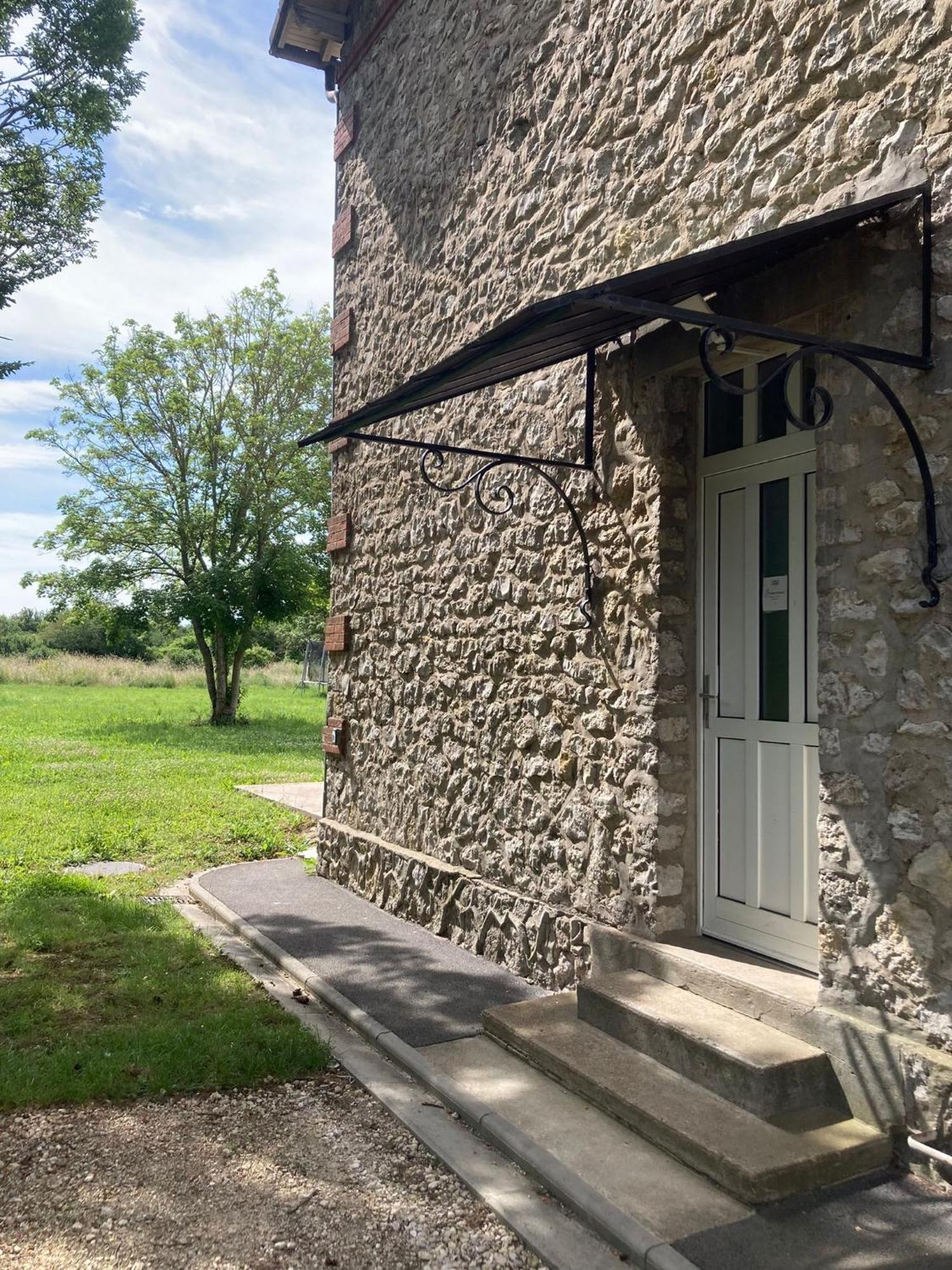 Gasthuis Manoir En Pierre